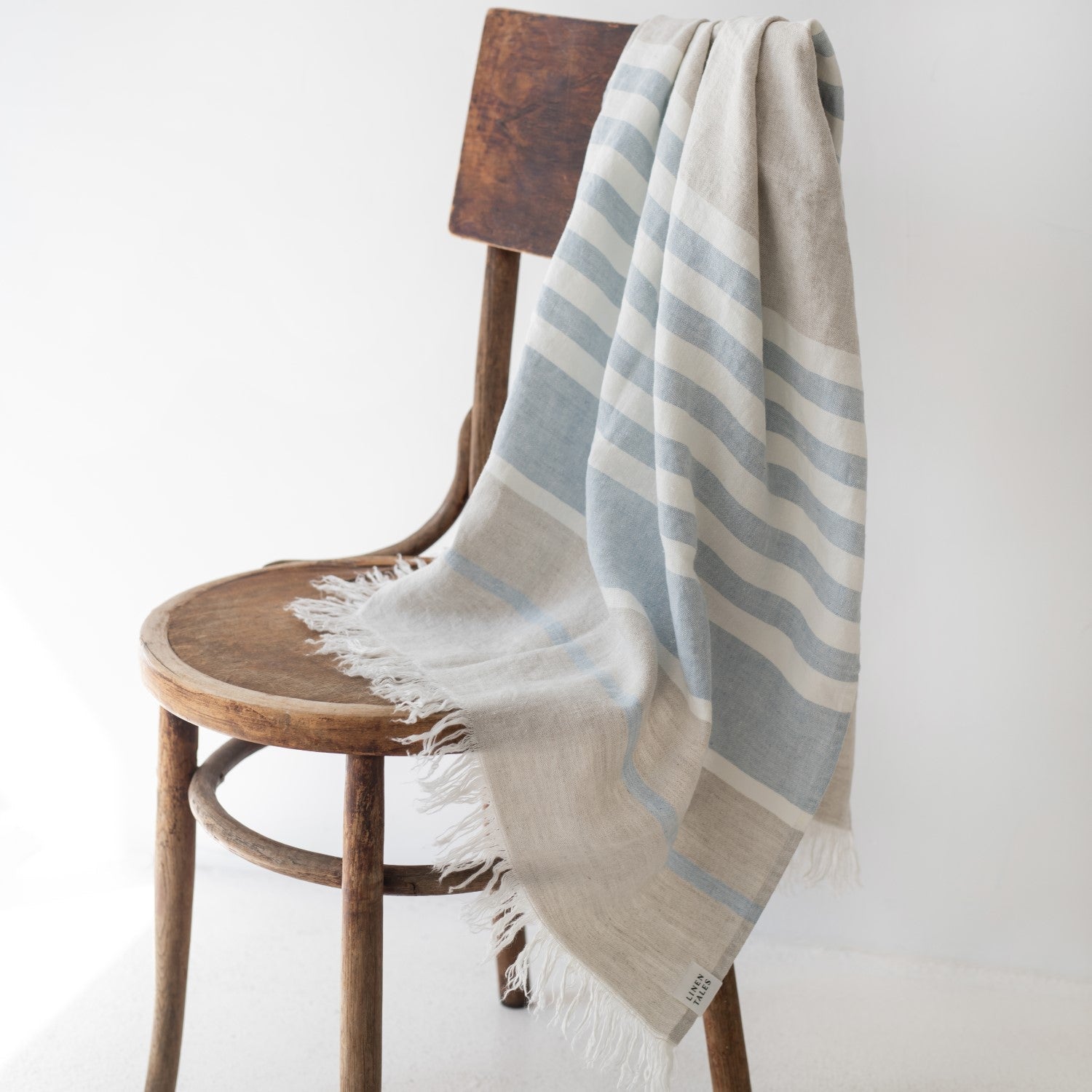 Allure Stripe lino paplūdimio rankšluostis — naturalusdrabuziai.lt