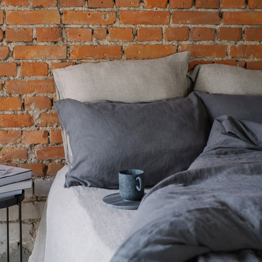 Dark Grey lino pagalvės užvalkalas — naturalusdrabuziai.lt