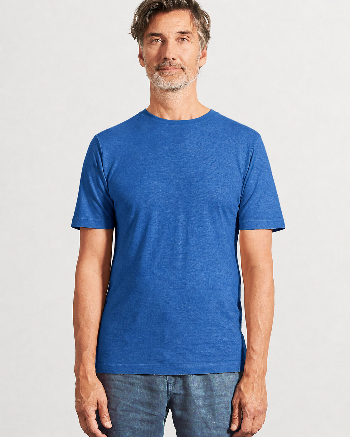 Vyriški Slim Fit marškinėliai iš kanapių ir ekologiškos medvilnės – Karališka mėlyna
