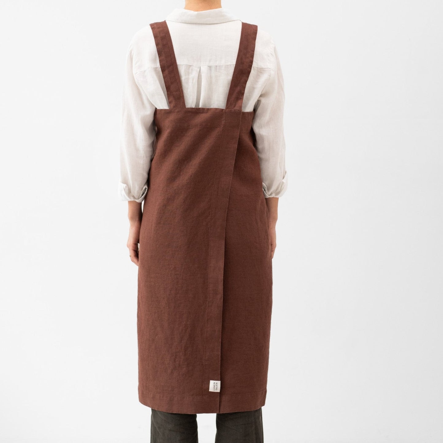 lino Tales Chocolate lino Pinafore prijuostė — naturalusdrabuziai.lt