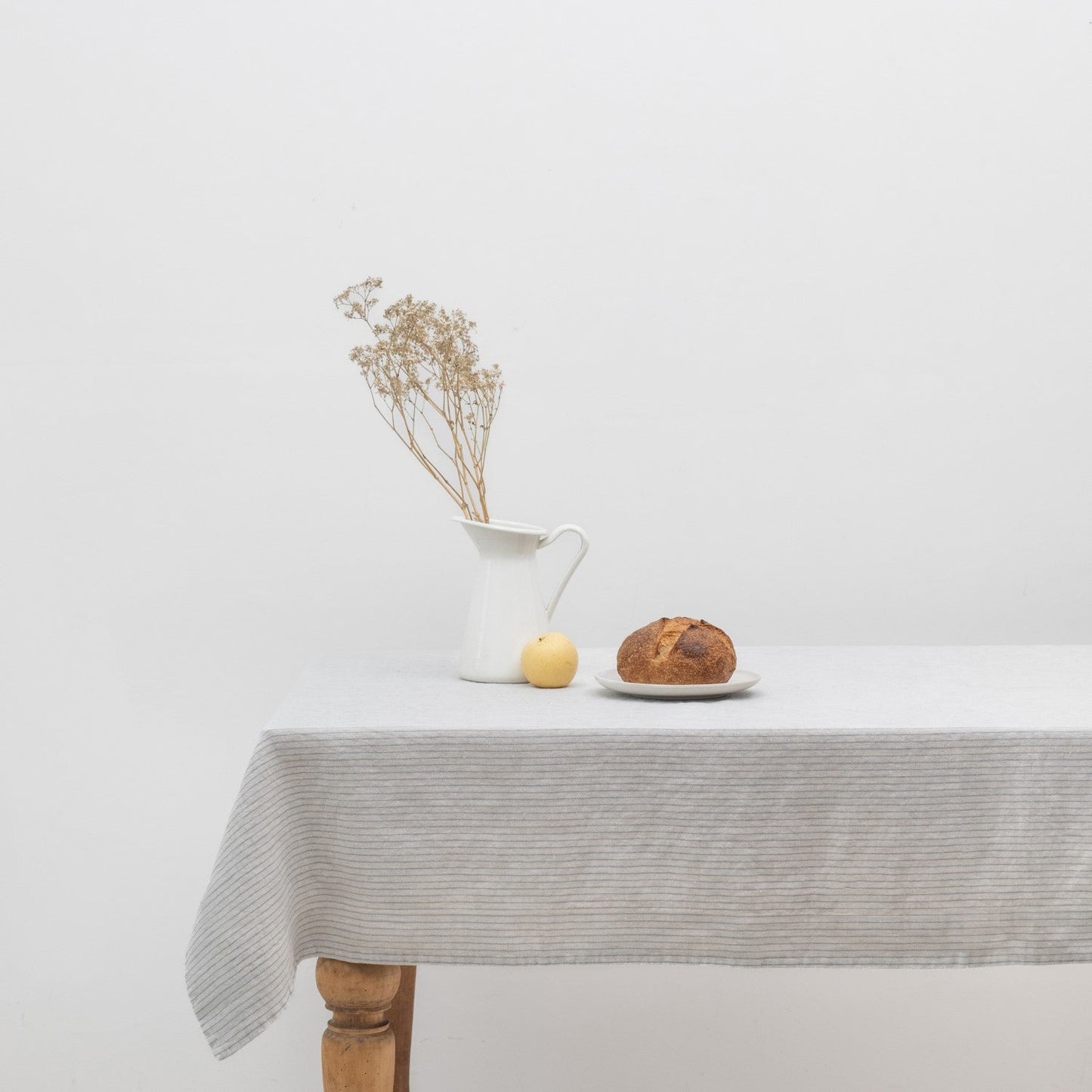 Grey Blue Pinstripe Rustic lino staltiesė — naturalusdrabuziai.lt
