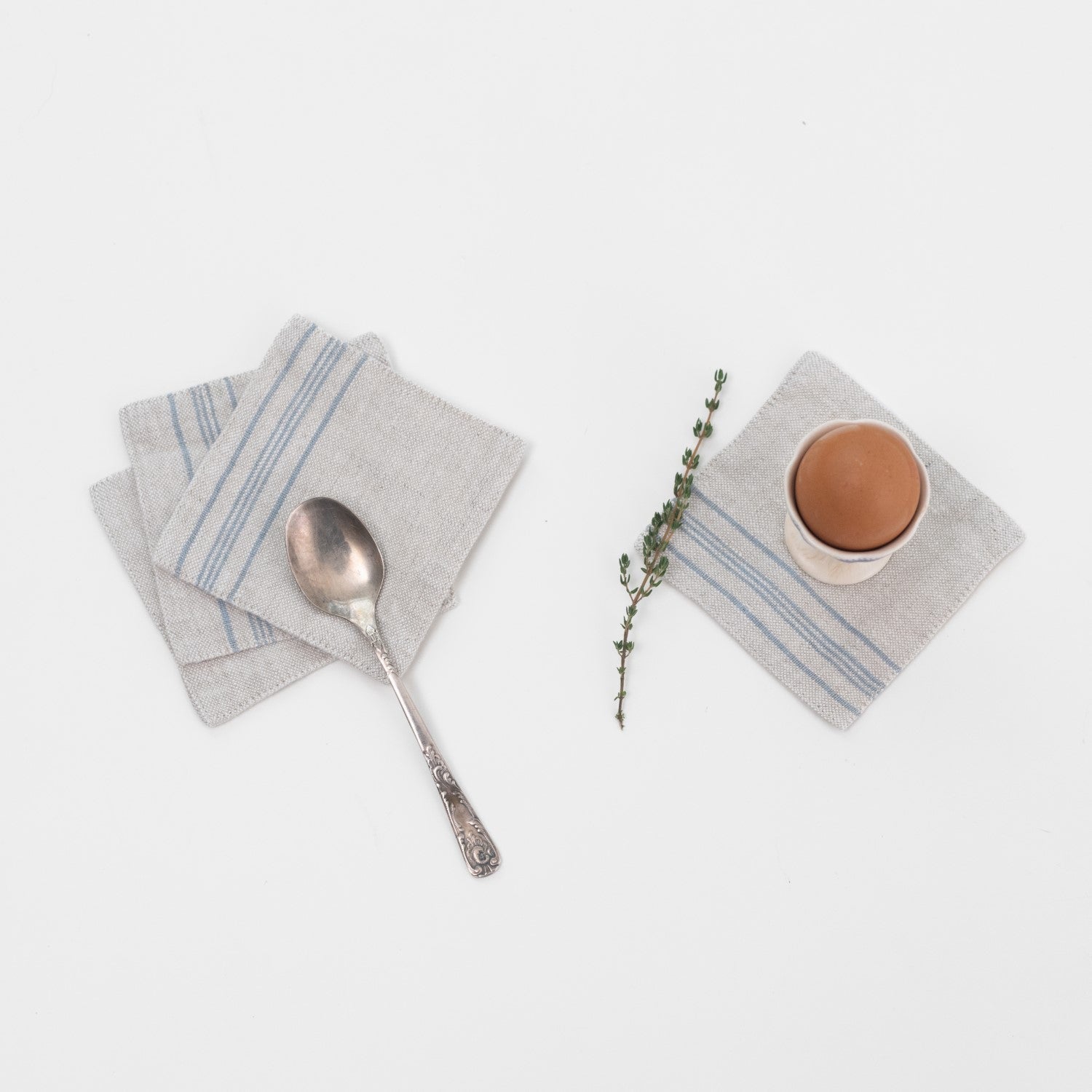 Grey Blue Wide Stripe Rustic lino padėkliukų rinkinys 4 vnt. — naturalusdrabuziai.lt