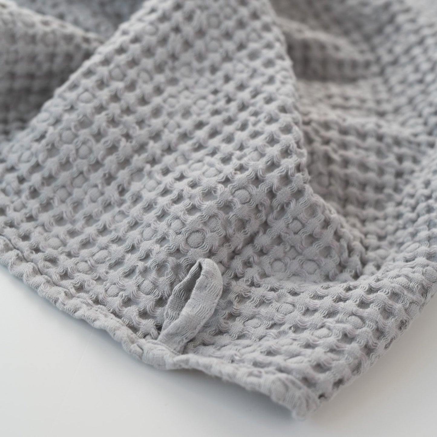 Light Grey lino & medvilnės Honeycomb Waffle rankšluostis — naturalusdrabuziai.lt