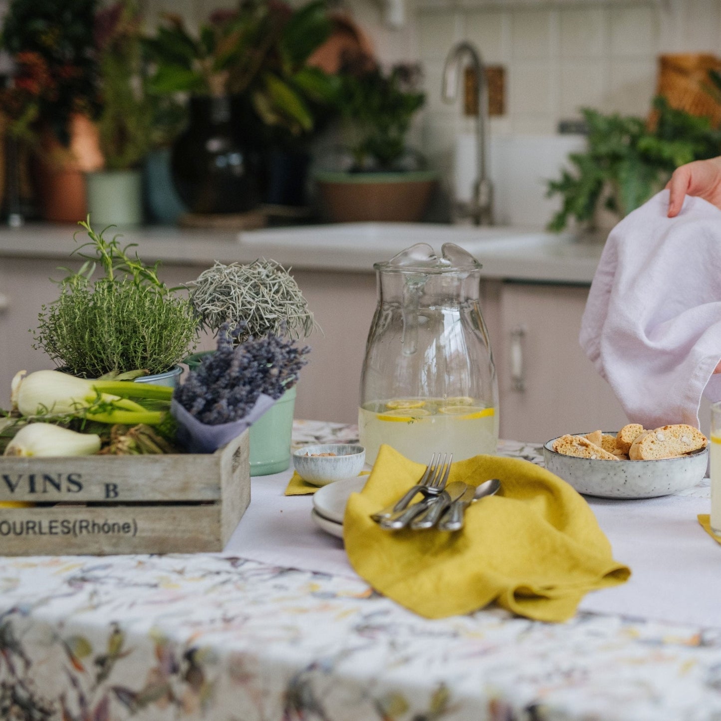 LIMITED EDITION Lemon Curry lino servetėlių rinkinys 2 vnt. — naturalusdrabuziai.lt