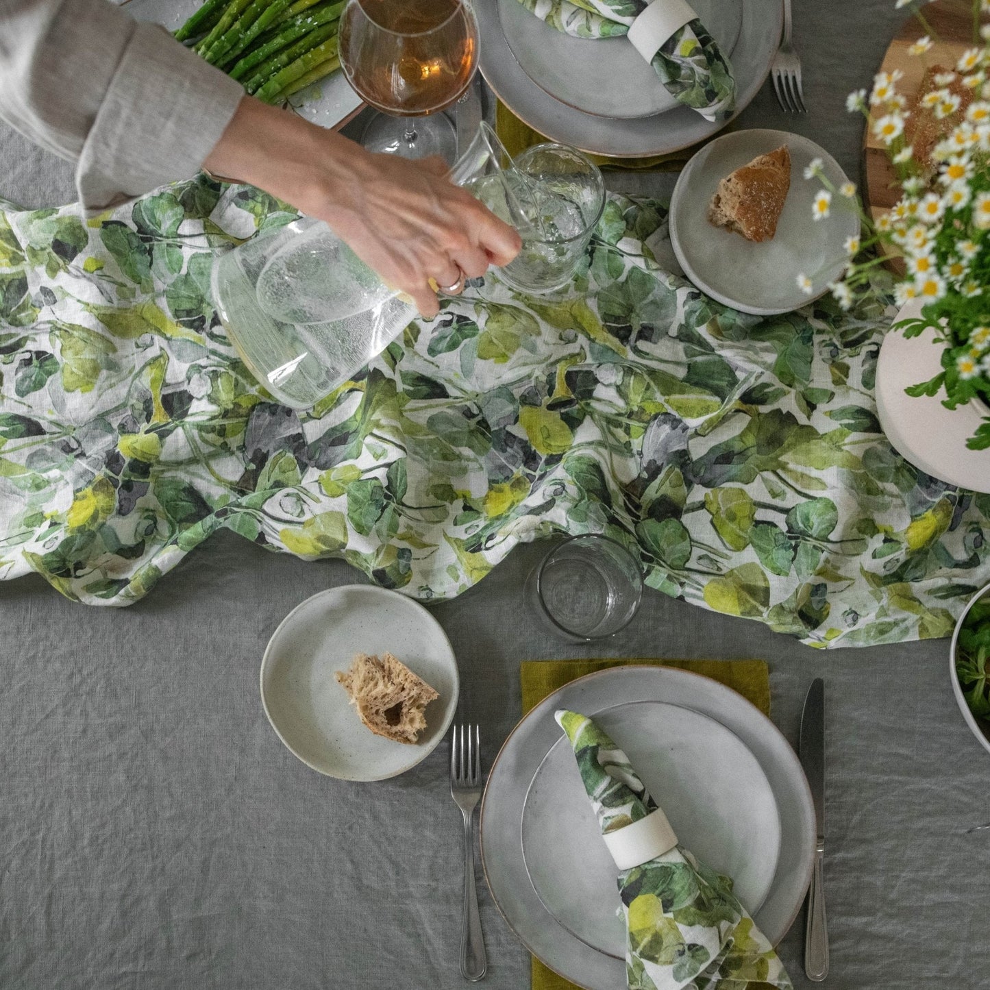 LIMITED EDITION Lotus lino stalo takelis — naturalusdrabuziai.lt