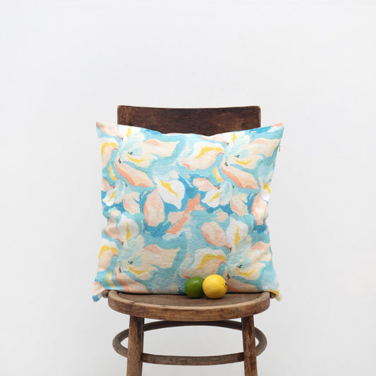 LIMITED EDITION Pastel Iris lino pagalvėlės užvalkalas — naturalusdrabuziai.lt