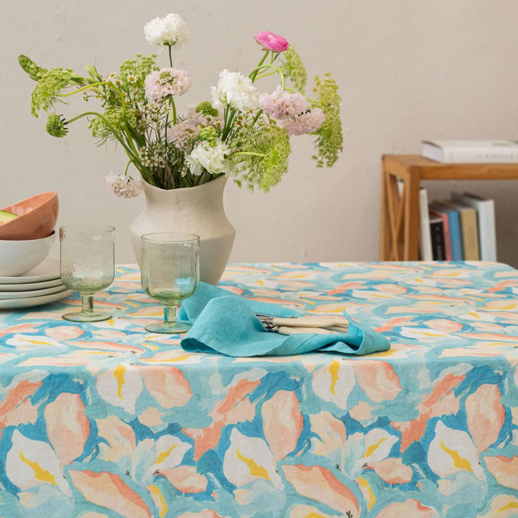 LIMITED EDITION Pastel Iris lino staltiesė — naturalusdrabuziai.lt