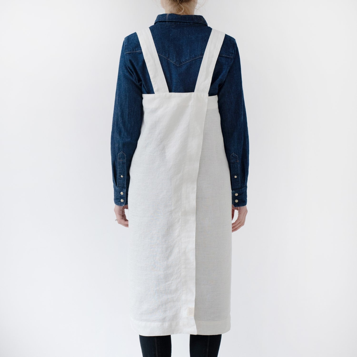 lino Tales Off-White lino Pinafore prijuostė — naturalusdrabuziai.lt