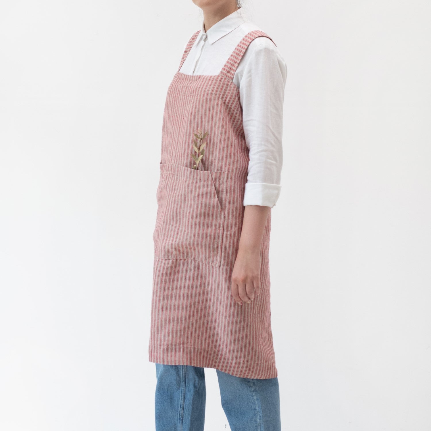 lino Tales Red Natural Stripes lino Pinafore prijuostė — naturalusdrabuziai.lt