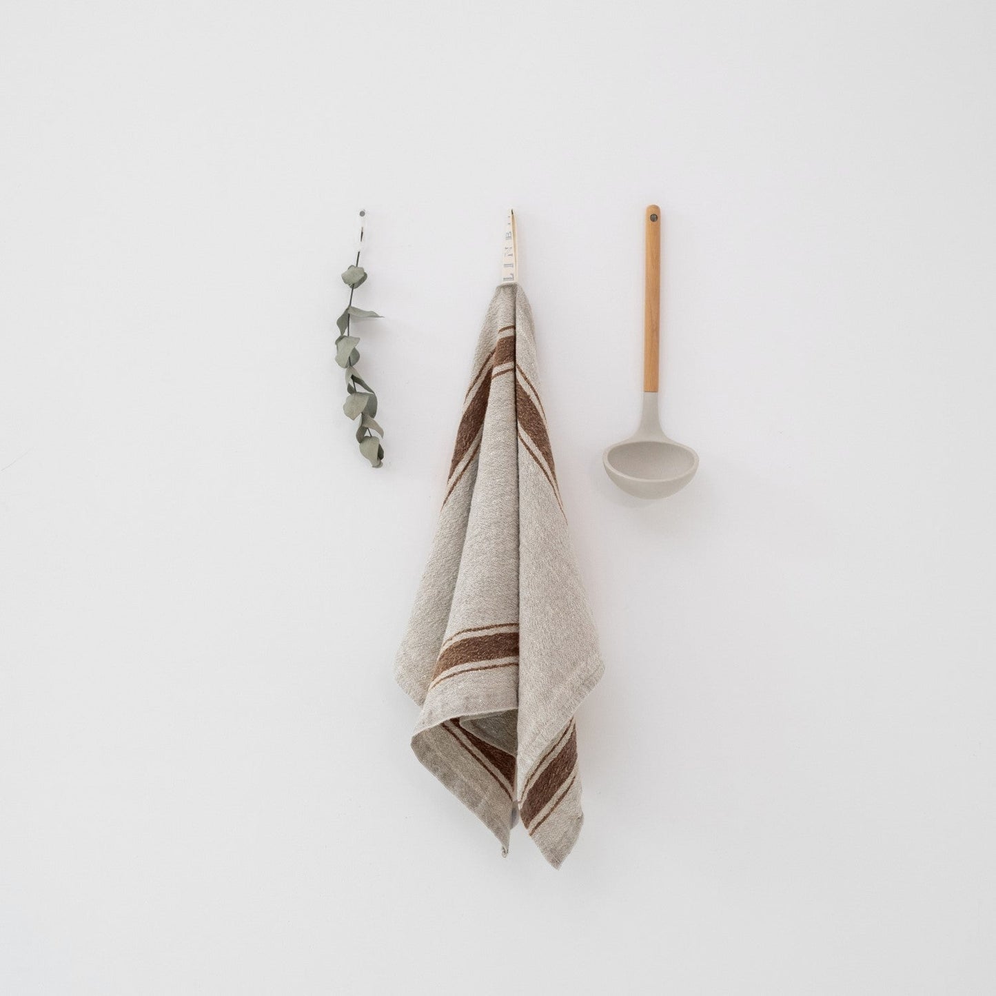 Mocca Stripe Vintage lino virtuvinė servetė — naturalusdrabuziai.lt