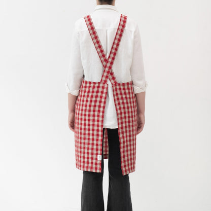Red Gingham lino kryžminio tipo prijuostė — naturalusdrabuziai.lt