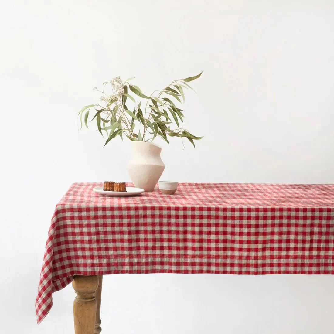 Red Gingham lino staltiesė — naturalusdrabuziai.lt