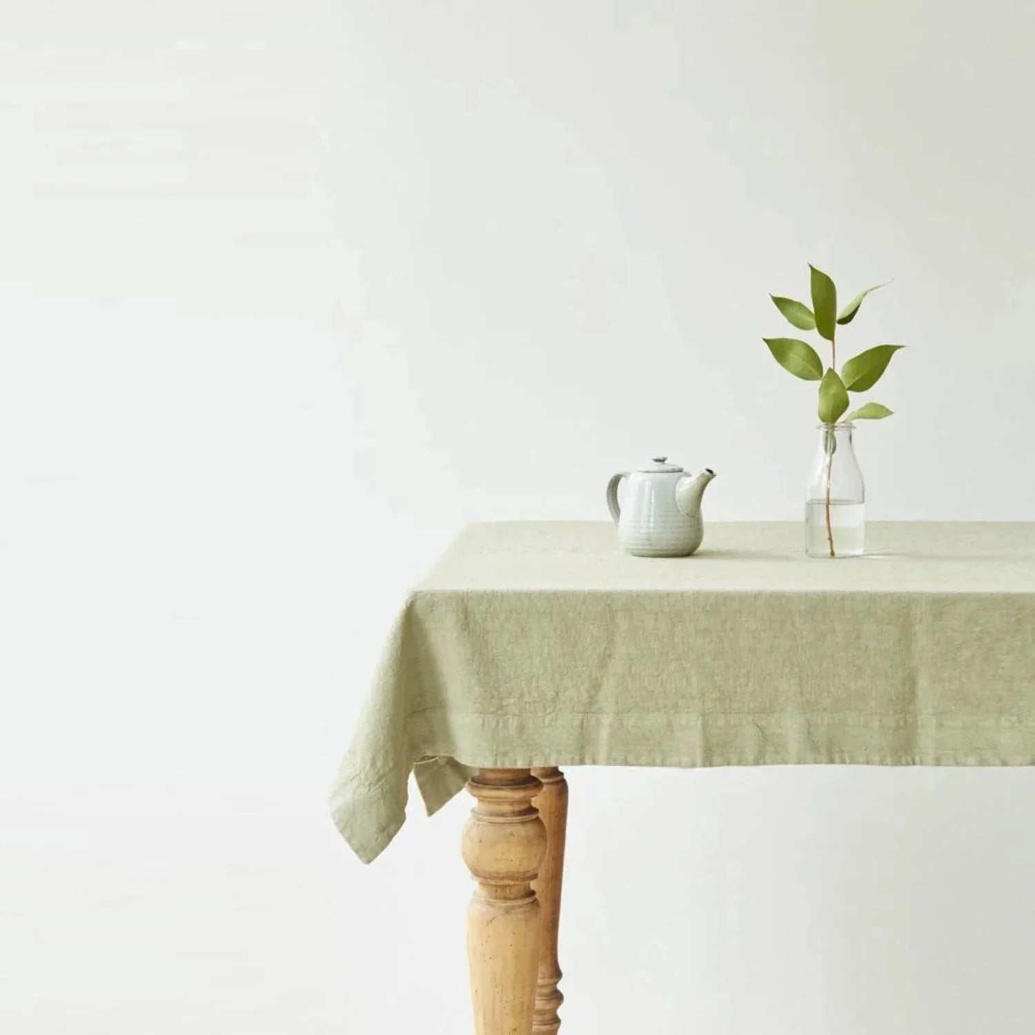 Sage lino staltiesė — naturalusdrabuziai.lt