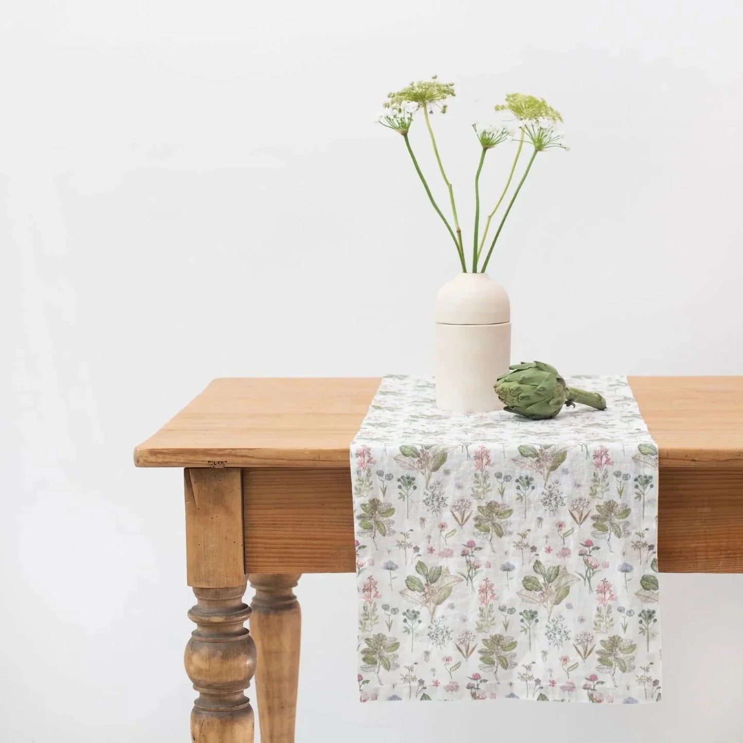 White Botany lino stalo takelis — naturalusdrabuziai.lt