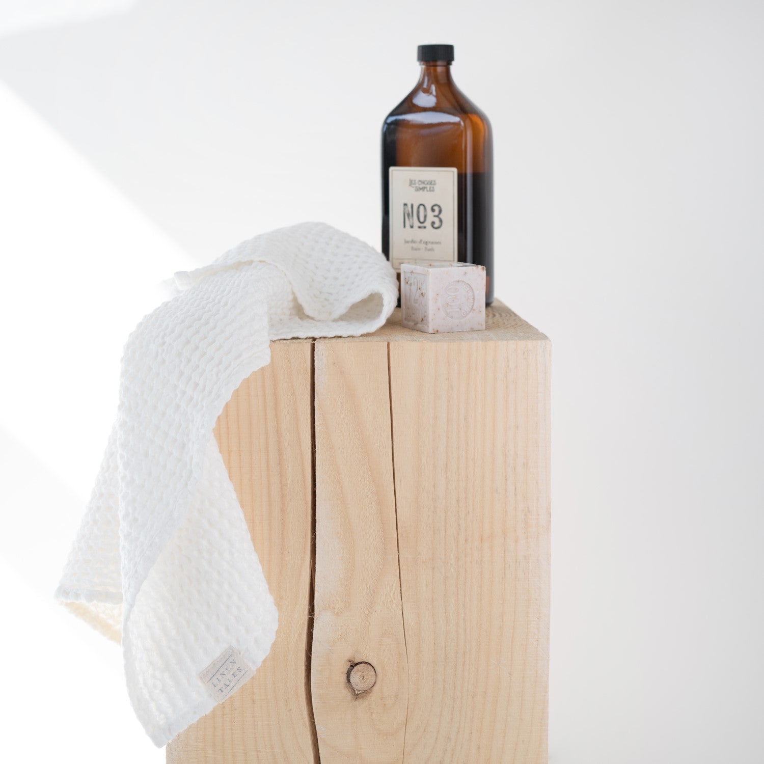 White lino & medvilnės Honeycomb Waffle rankšluostis — naturalusdrabuziai.lt